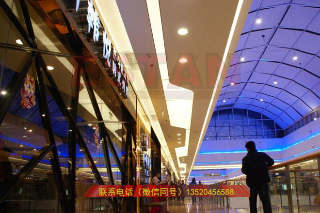 萬(wàn)達(dá)廣場(chǎng)